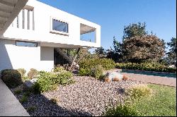 Modern house in Cantagua condominium with sea view.