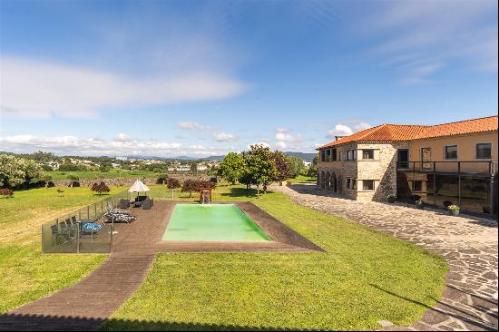 Farm, 4 bedrooms, for Sale