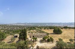 Suggestive baglio nestled in the Val di Noto countryside