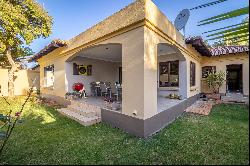 Elegant home in Serene suburb of Northcliff