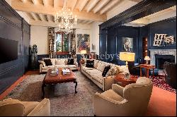 Splendid renovated villa with pool and view in Florence