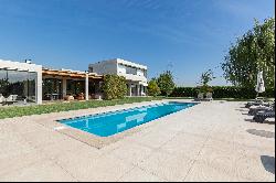 Mediterranean-Style House in Chicureo Centro