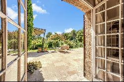 Luxurious Provençal Estate: 500m² Bastide with Pool, Tennis in Grasse