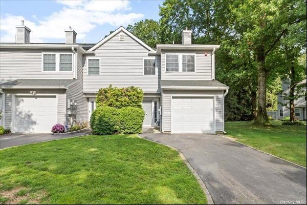 409 Sara Circle #409, Port Jefferson Station NY 11776