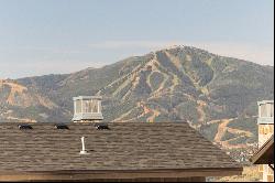 Highly Upgraded Townhome with Deer Valley Views