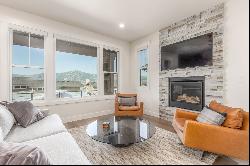 Highly Upgraded Townhome with Deer Valley Views