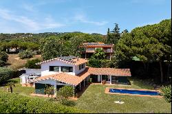 House with sea views and swimming pool in Sant Vicenç de Montalt - Costa BCN