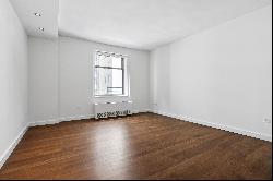 Spacious 2bed/2bth Condo near Central Park South