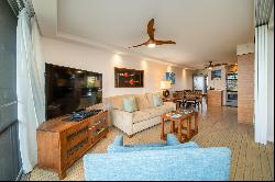 Hotel Zoned Condo On One Of Maui's Best Beaches