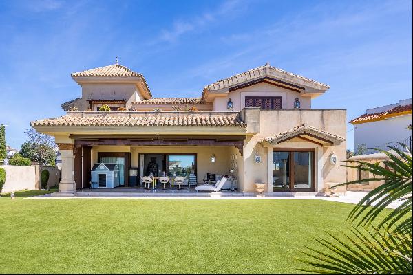 Exclusive Property in the Prestigious La Motilla Residential Area