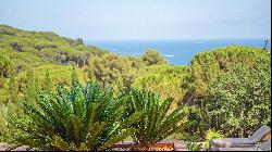 Ramatuelle - New villa with panoramic views of sea, sky and country