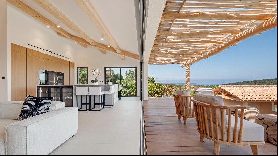 Ramatuelle - New villa with panoramic views of sea, sky and country