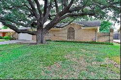 6305 Wrigley Way, Fort Worth TX 76133