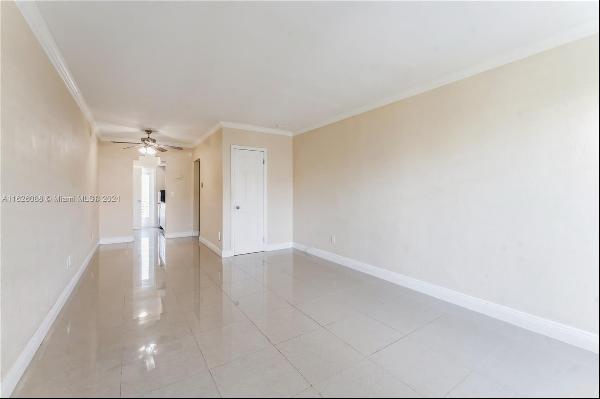 7800 Harding Ave Unit 9, Miami Beach FL 33141