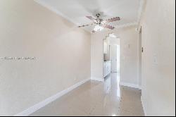 7800 Harding Ave Unit 9, Miami Beach FL 33141