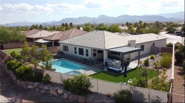 8324 Imperial Lakes Street, Las Vegas NV 89131