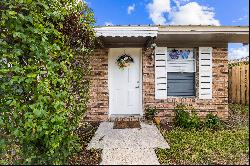 Lakeside Villas Duplex South Of Highway 98 In Panama City Beach