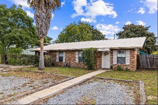 Lakeside Villas Duplex South Of Highway 98 In Panama City Beach