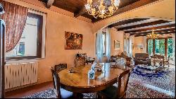 Corgnialla House with lake park and pool, Cortona, Arezzo – Tuscany