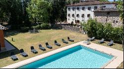 The Torre Mansion with borgo and pool, Perugia - Umbria