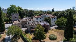 The Torre Mansion with borgo and pool, Perugia - Umbria