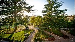 19th-century villa with country hotel, Montepulciano, Siena - Tuscany