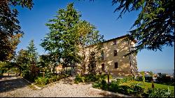 19th-century villa with country hotel, Montepulciano, Siena - Tuscany