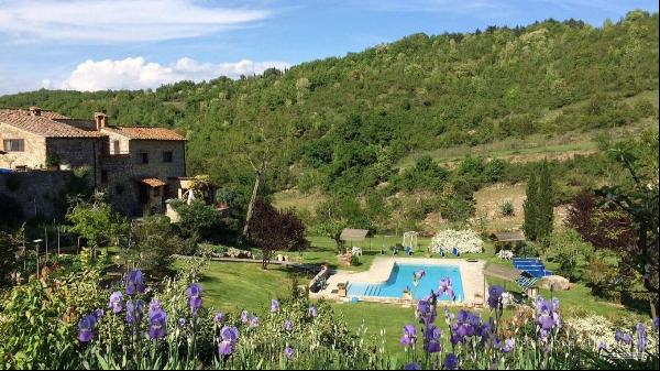 Casale Dell'Arciere with pool, Castellina in Chianti, Siena- Tuscany