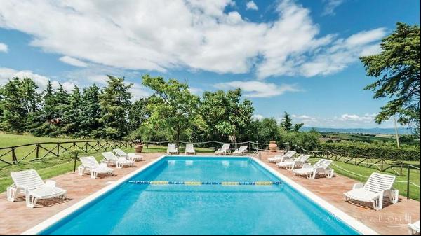 Country resorts with pool, Castiglione del Lago, Perugia - Umbria 