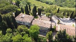 Il Barone Mansion with Chianti DOCG vineyards, Pisa - Tuscany