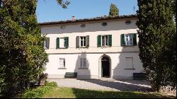 Il Barone Mansion with Chianti DOCG vineyards, Pisa - Tuscany