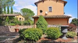 Villa De’ Cavalieri with pool, Perugia - Umbria