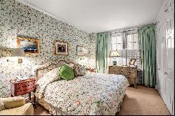 A Pied a Terre with Maid's Room