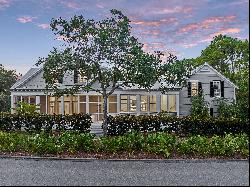 Expansive Florida Cottage With Multiple Porches On Corner Lot