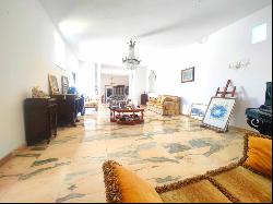 Private Villa for sale in Napoli (Italy)