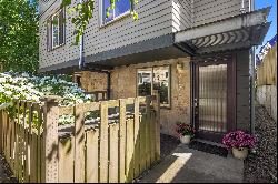 916 N 73rd St Unit #A, Seattle, WA 98103