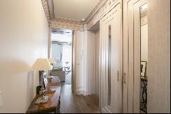 Apartment in Paris 16th - Auteuil