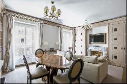 Apartment in Paris 16th - Auteuil