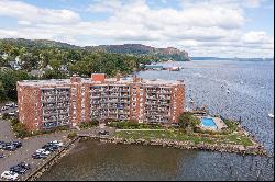 Scenic Hudson River Views