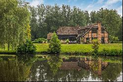 Enchanting six bedroom house