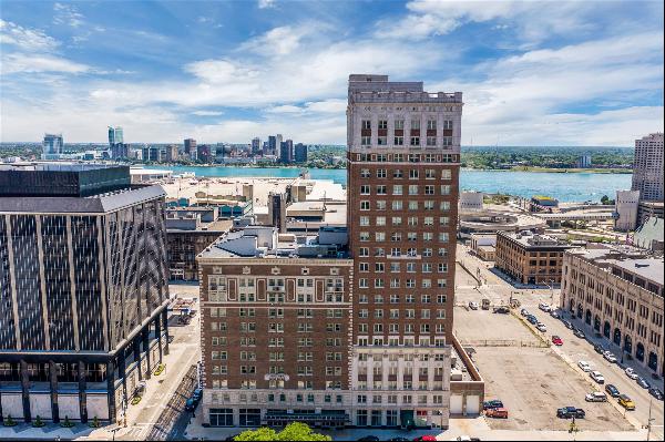 525 W Lafayette Boulevard #13D, Detroit MI 48226