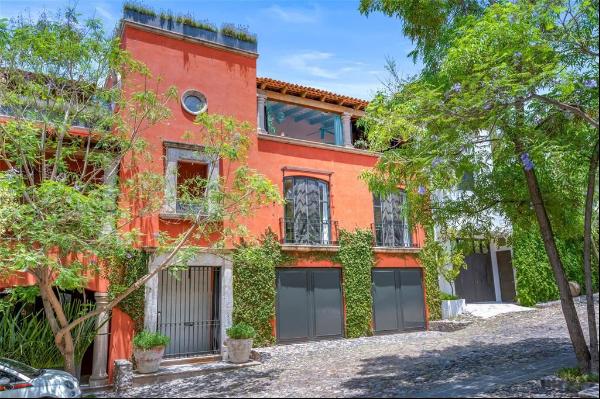 18 Mojica, San Miguel De Allende, 37700