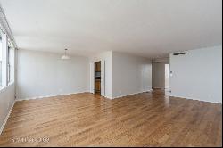 6301 N Sheridan Road #14-O, Chicago IL 60660