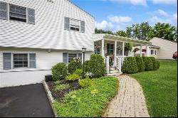 10 Hampshire Road, Fishkill NY 12524