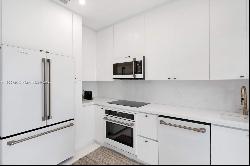 911 3rd St Unit 6, Miami Beach FL 33139