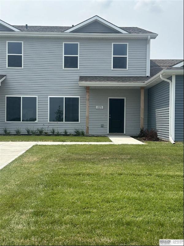 2174 N Aaron Way, Fremont NE 68025