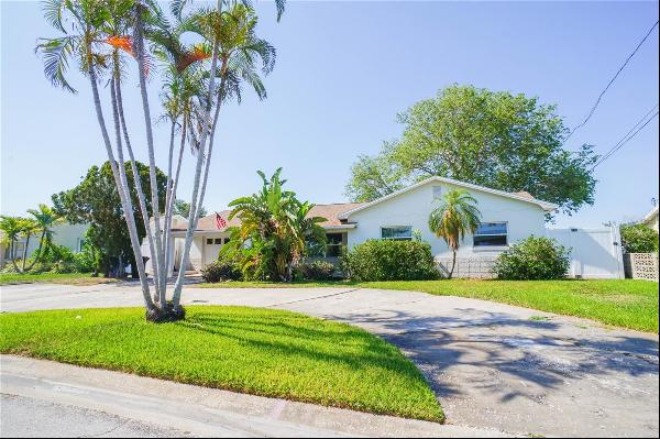 7875 2nd Avenue S, Saint Petersburg FL 33707