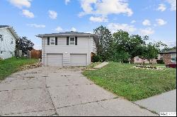 3978 Scott Street, Omaha NE 68112