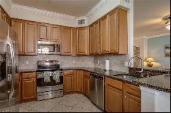 10626 Smokehouse Bay Dr Unit 102, Naples FL 34120