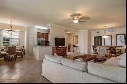 10626 Smokehouse Bay Dr Unit 102, Naples FL 34120